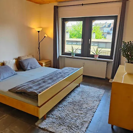 3 Min Walk Bahnhof - Quiet In Beautiful Guest house Mannheim